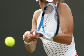 亚博体育- 穆古鲁扎气质 