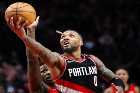 亚博体育-集结日密尔沃基雄鹿调整名单以备欧篮联，完成体检环节打磨，话题不断，身体对抗强度拉满(雄鹿队22号是谁)