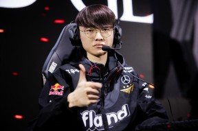 亚博-Faker在中国队比赛中刷新纪录，出色发挥引发热议！气势如虹延续(faker来中国打职业)